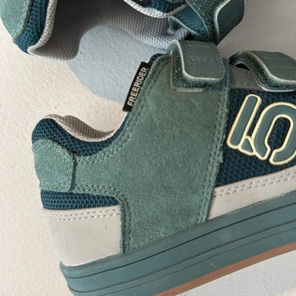 adidas Blue and White Sneakers with Cushioned Sole - Picture 2 of 4